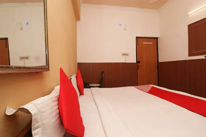 Асансол: Hotel Parbati International
