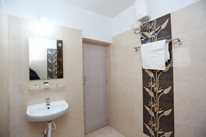 Асансол: Hotel Parbati International