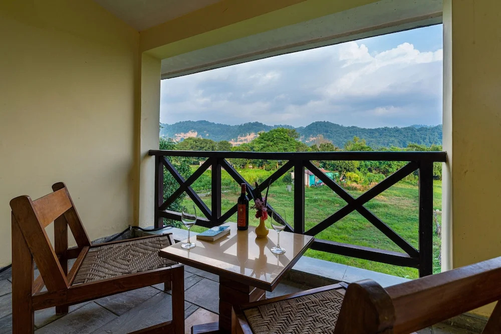 Наинитал: Corbett Wild Resort- A River Access Property