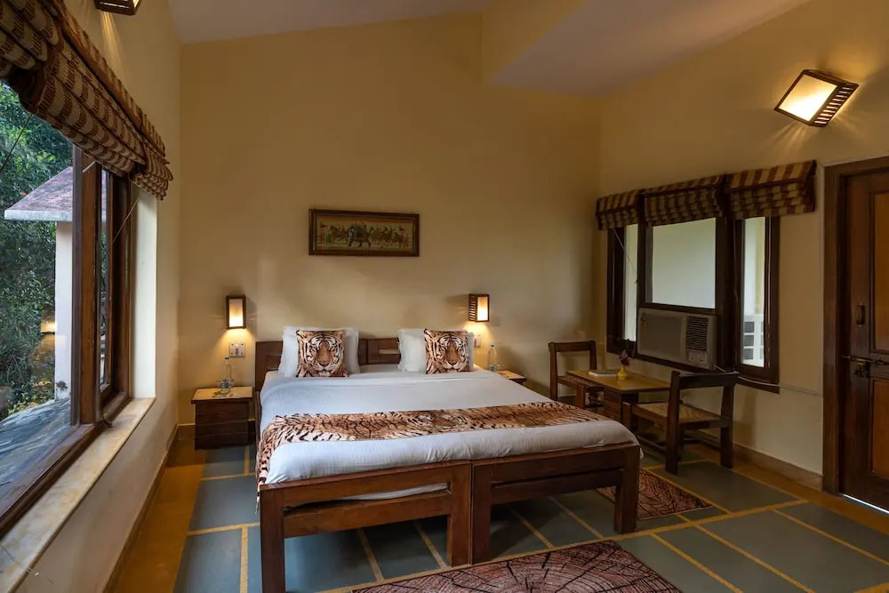 Наинитал: Corbett Wild Resort- A River Access Property