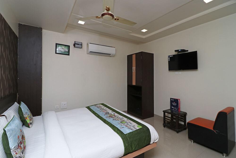 Матхура: OYO 10414 Hotel Tushar Residency