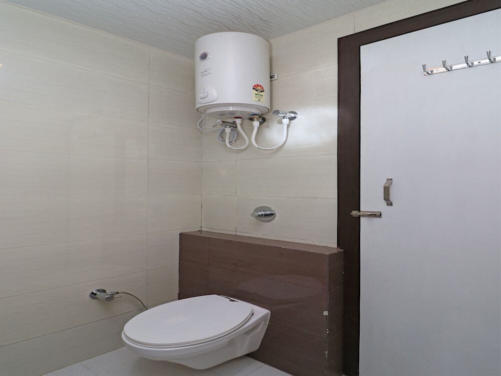 Матхура: OYO 10414 Hotel Tushar Residency