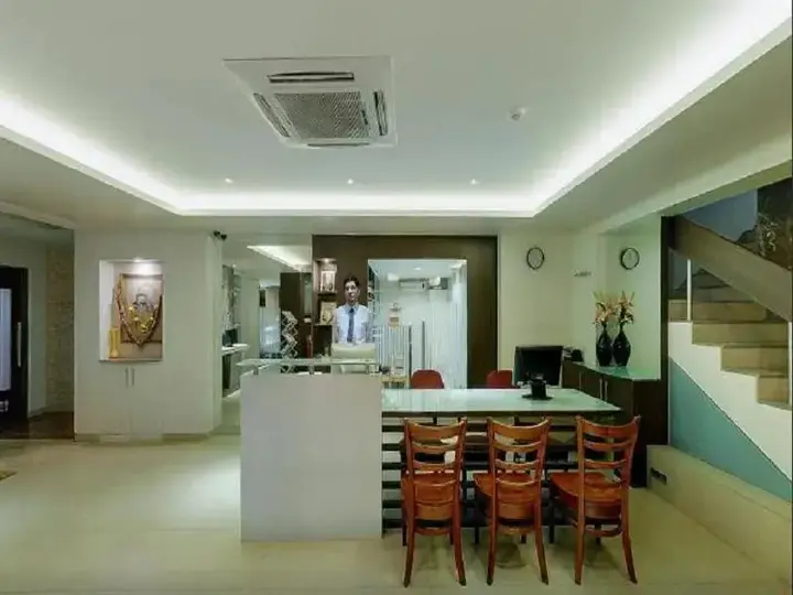 Мумбаи: Hotel Singhs International