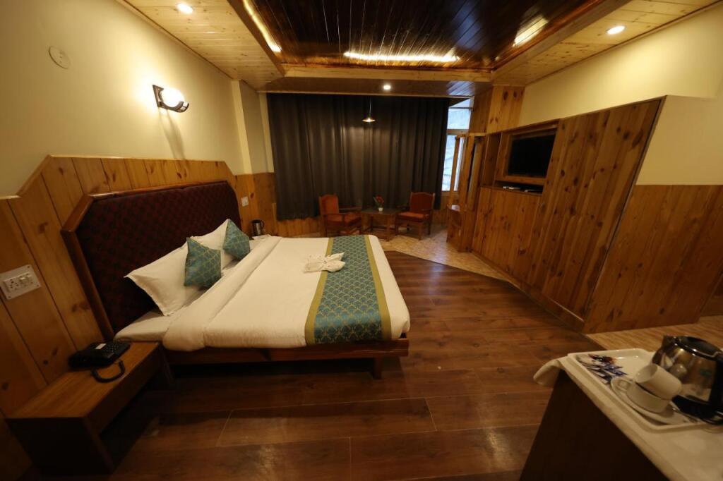 Манали: Hotel Yak