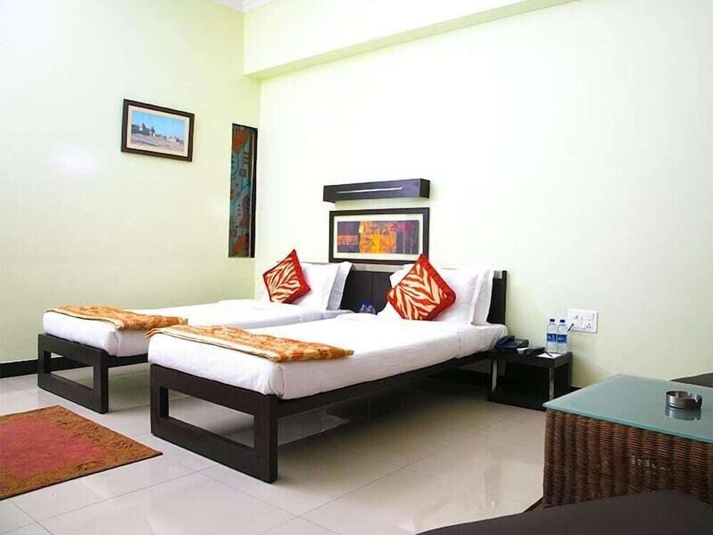 Хоспет: Hotel Hampi International