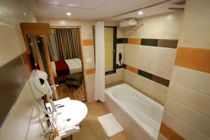 Хоспет: Hotel Hampi International