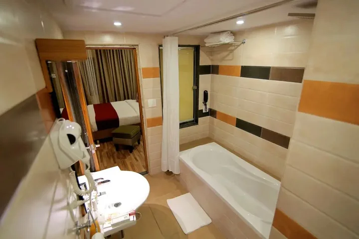 Хоспет: Hotel Hampi International