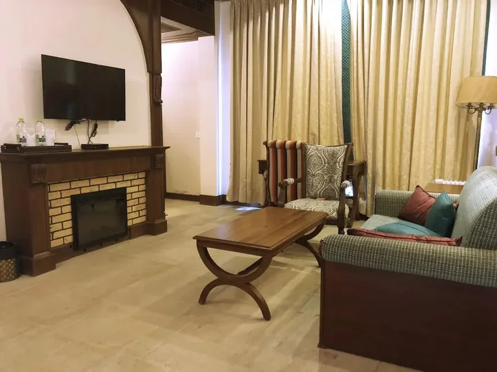 Наинитал: Corbett Wild Iris Spa & Resort