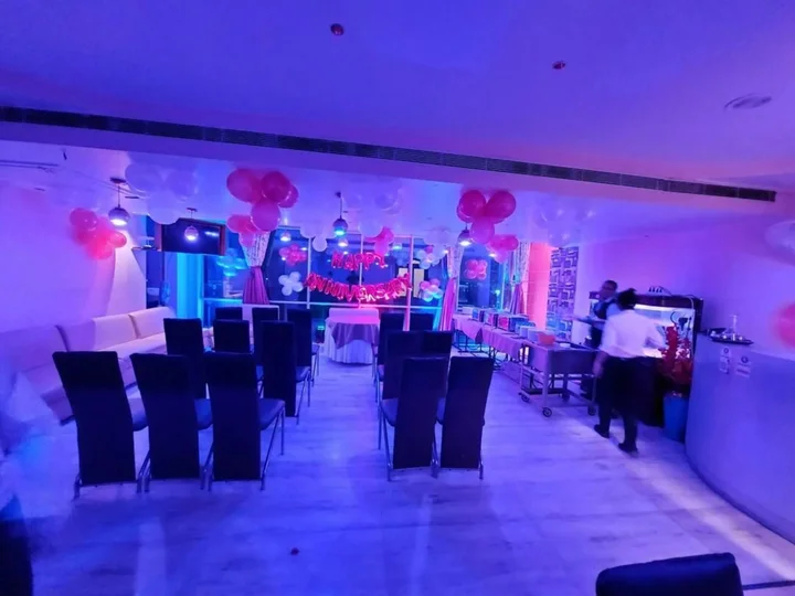 Канпур: Hotel Celebration