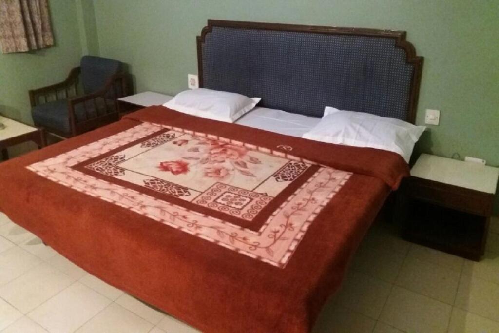 Массури: Hotel Charlene