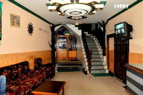 Катра: Hotel Krishna Plaza