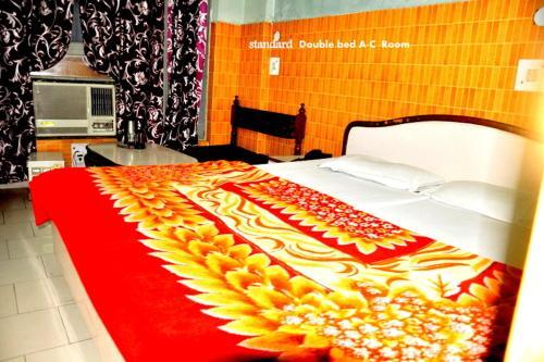 Катра: Hotel Krishna Plaza