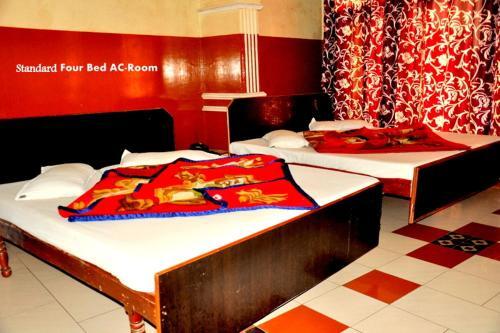 Катра: Hotel Krishna Plaza