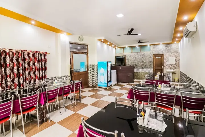 Ришикеш: OYO 9848 Hotel Dev Palace