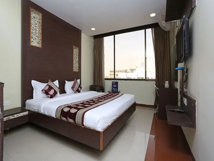 Райпур: OYO 10392 Hotel Corbiz Tower