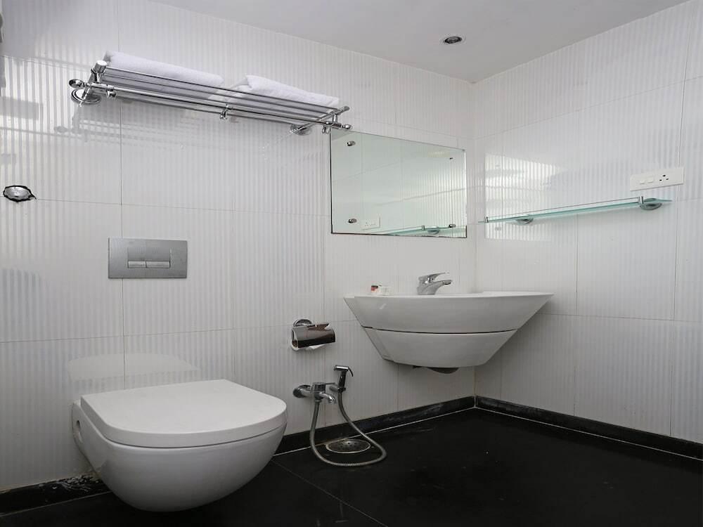Райпур: OYO 10392 Hotel Corbiz Tower