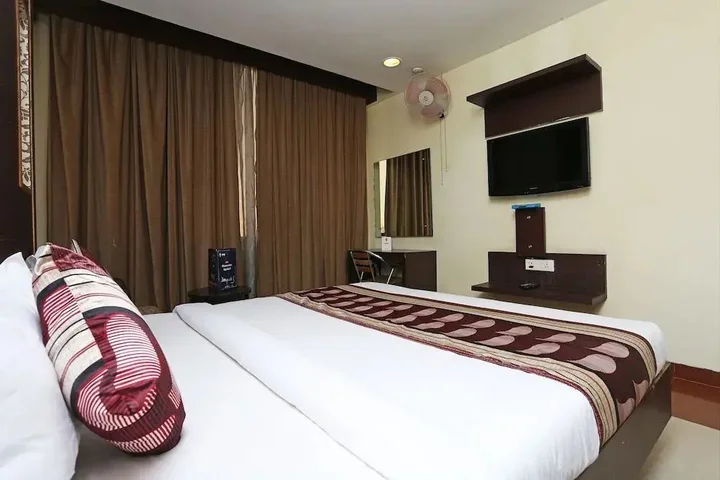Райпур: OYO 10392 Hotel Corbiz Tower