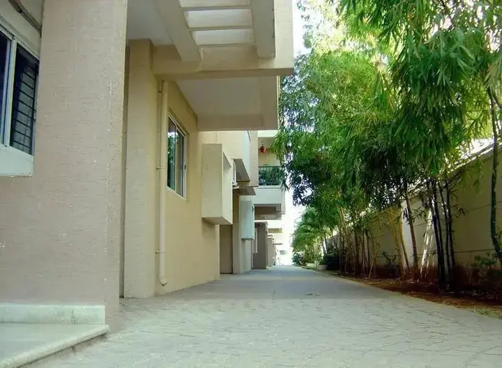 Бангалор: Stopovers Serviced Apartments - Hebbal
