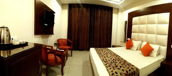 Кангра: Hotel Vatika
