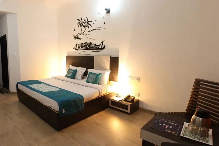 Кангра: Hotel Vatika