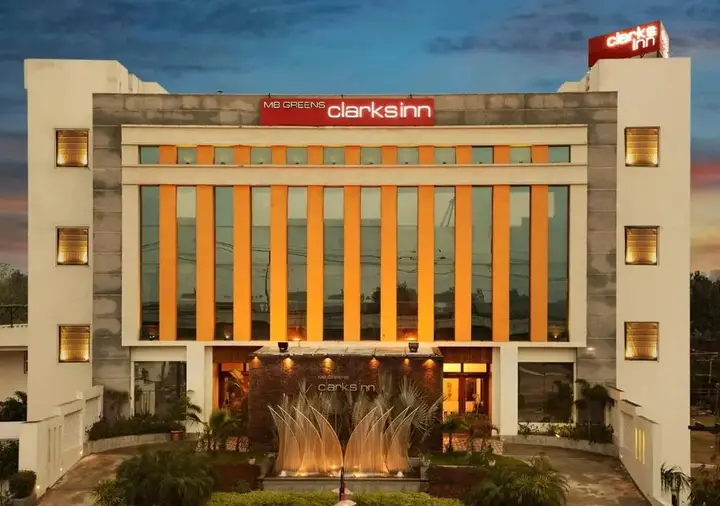 MB Greens Clarks Inn Moradabad — фото 3