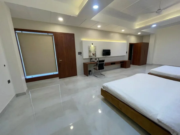 Матхура: Kedar Dham Hotel