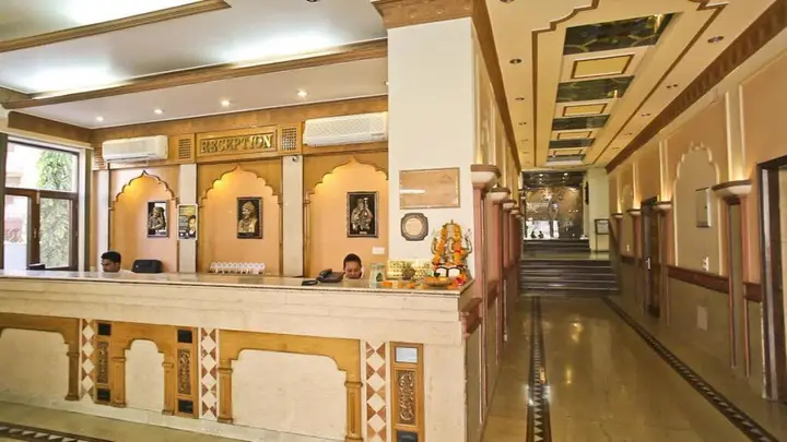 Ришикеш: Hotel Vasundhara Palace Rishikesh