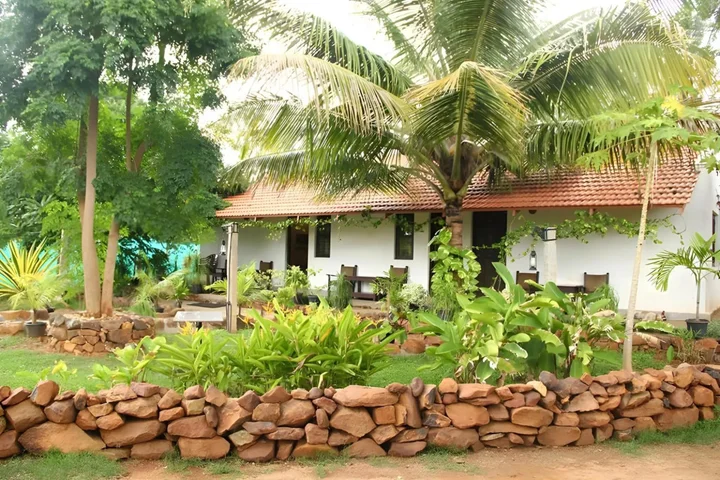 Раманагара: Vana Resorts