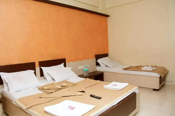 Ширди: Hotel Sai Varsha