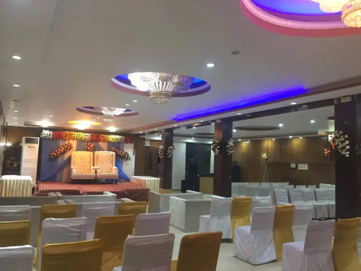 Rohtak: Prem Plaza
