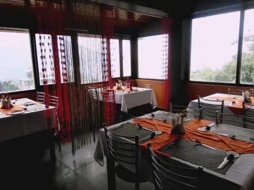 Гангток: The Maplewood Resort