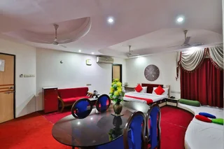 Гандидхам: Hotel Gokul