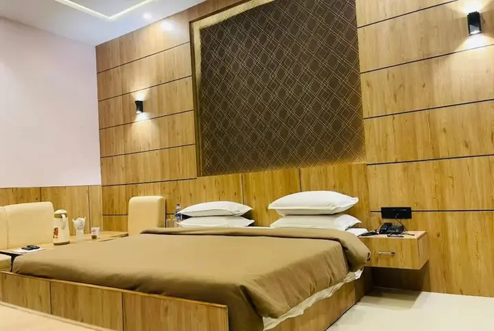 Файзабад: Hotel Shane Avadh