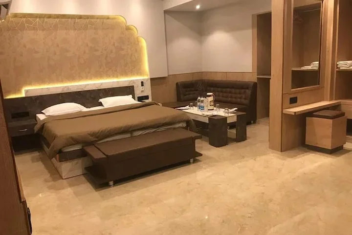 Файзабад: Hotel Shane Avadh