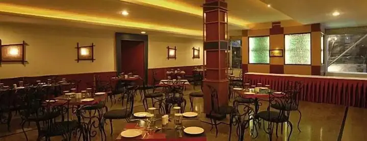 Наинитал: Hotel Arif Castles