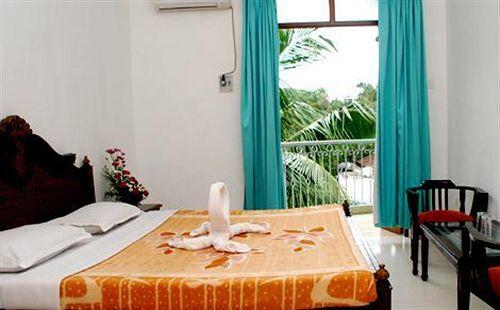 Калангут: Jessica Saffron Beach Resort