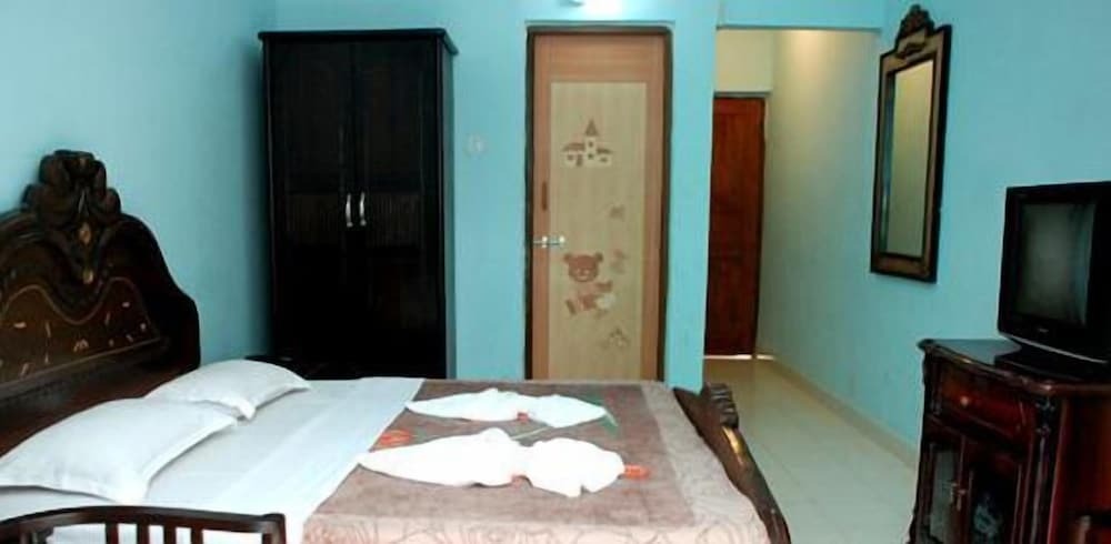 Калангут: Jessica Saffron Beach Resort
