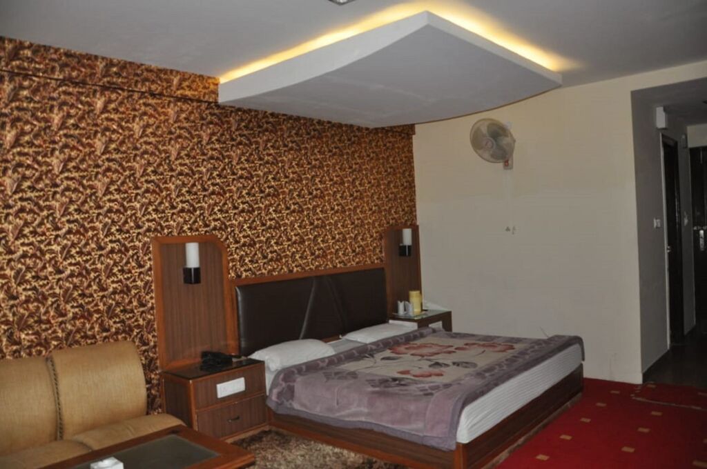 Шимла: Hotel Sukh Sagar Regency