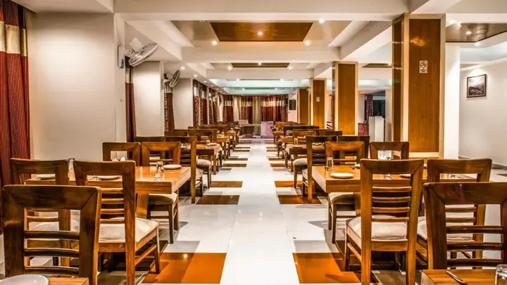 Шимла: Hotel Sukh Sagar Regency