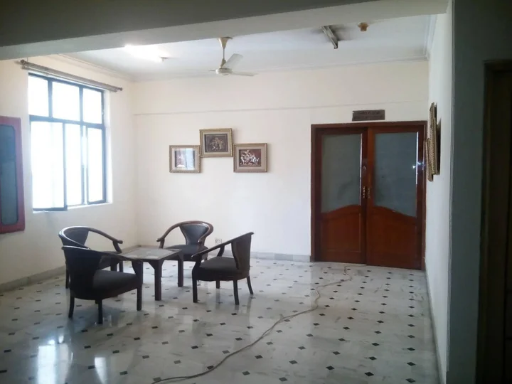 Гуруграм: Hotel Chaupal