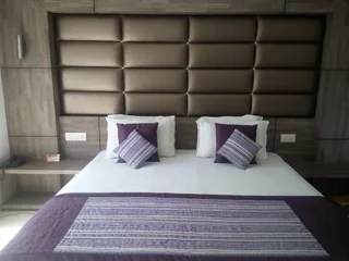 Гуруграм: Hotel Chaupal