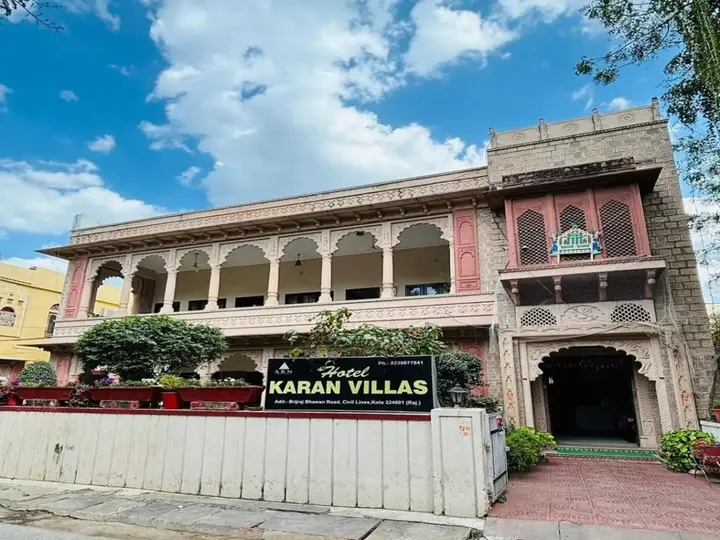 Кота: Hotel Karan Villas