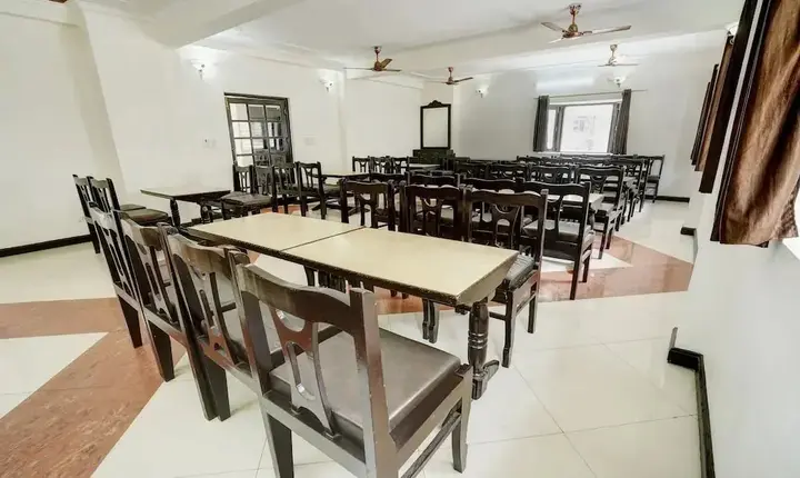 Дехрадун: Treebo Trend Mussoorie Club