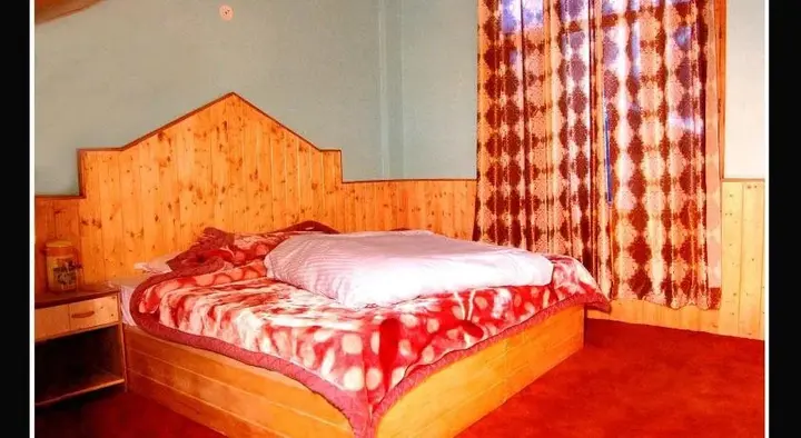 Манали: Hotel Naveen