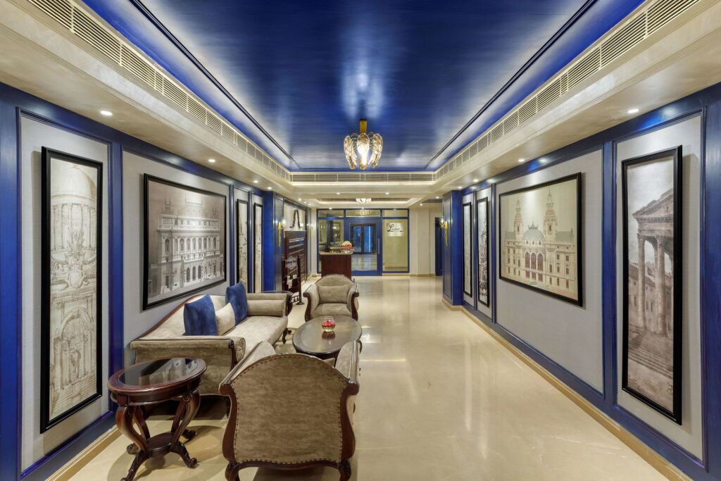 Дехрадун: Sarovar Portico Dehradun