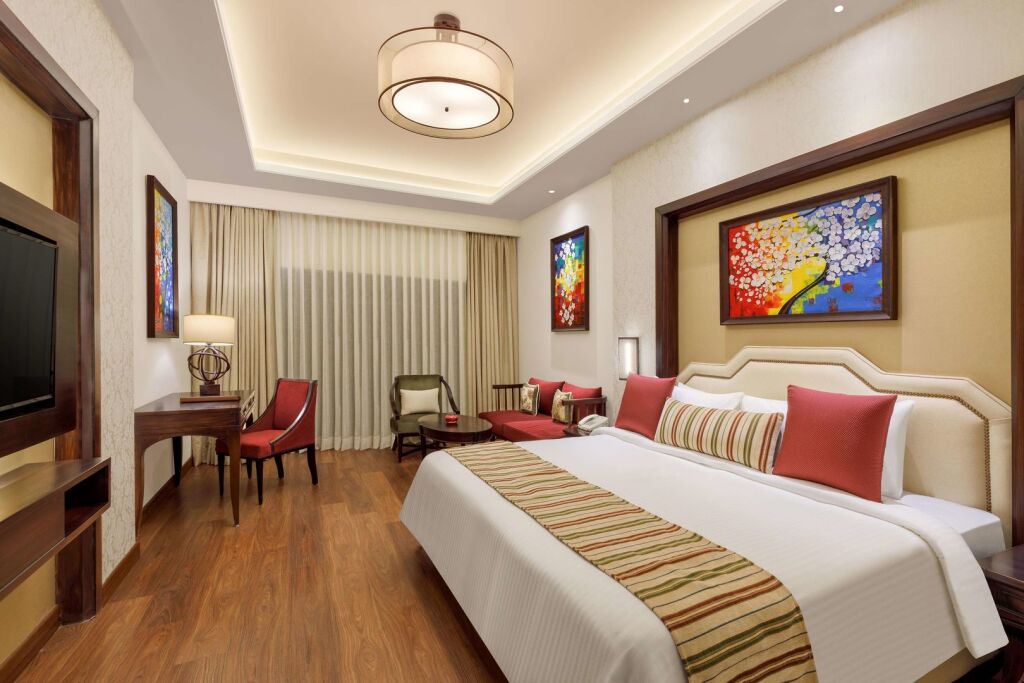 Дехрадун: Sarovar Portico Dehradun
