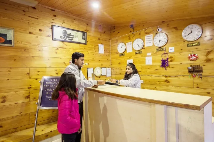 Манали: Hotel Monarch Residency Manali