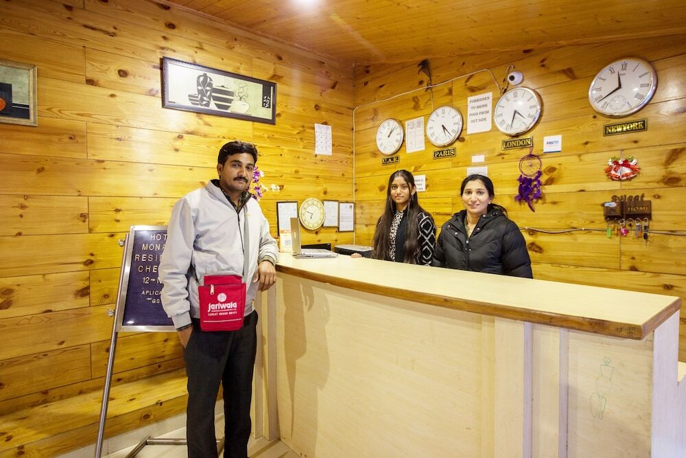 Манали: Hotel Monarch Residency Manali