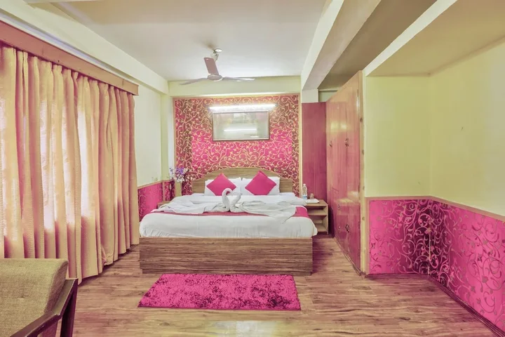 Манали: Hotel Monarch Residency Manali