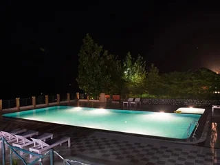 Наинитал: Gazaari Greenz Resort